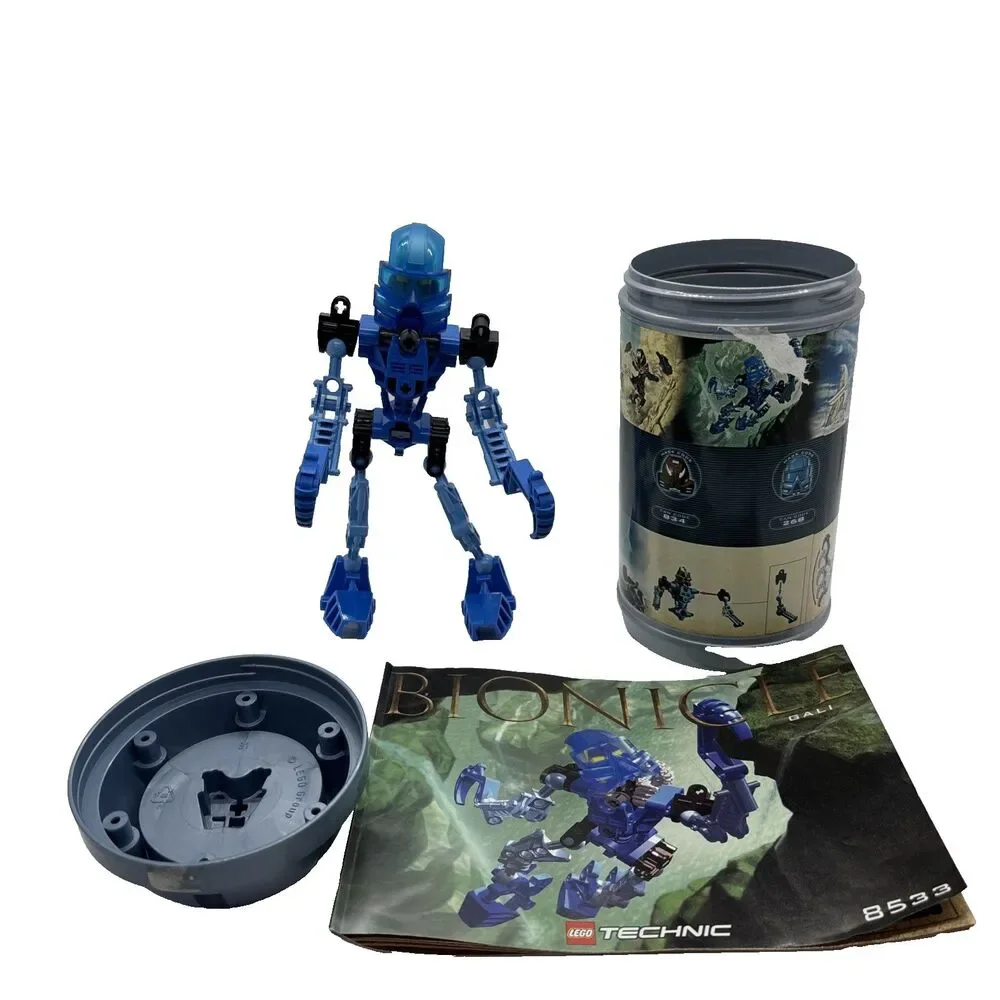 LEGO Technic Bionicle #8533 Gali w/ Instructions and Canister - Complete
